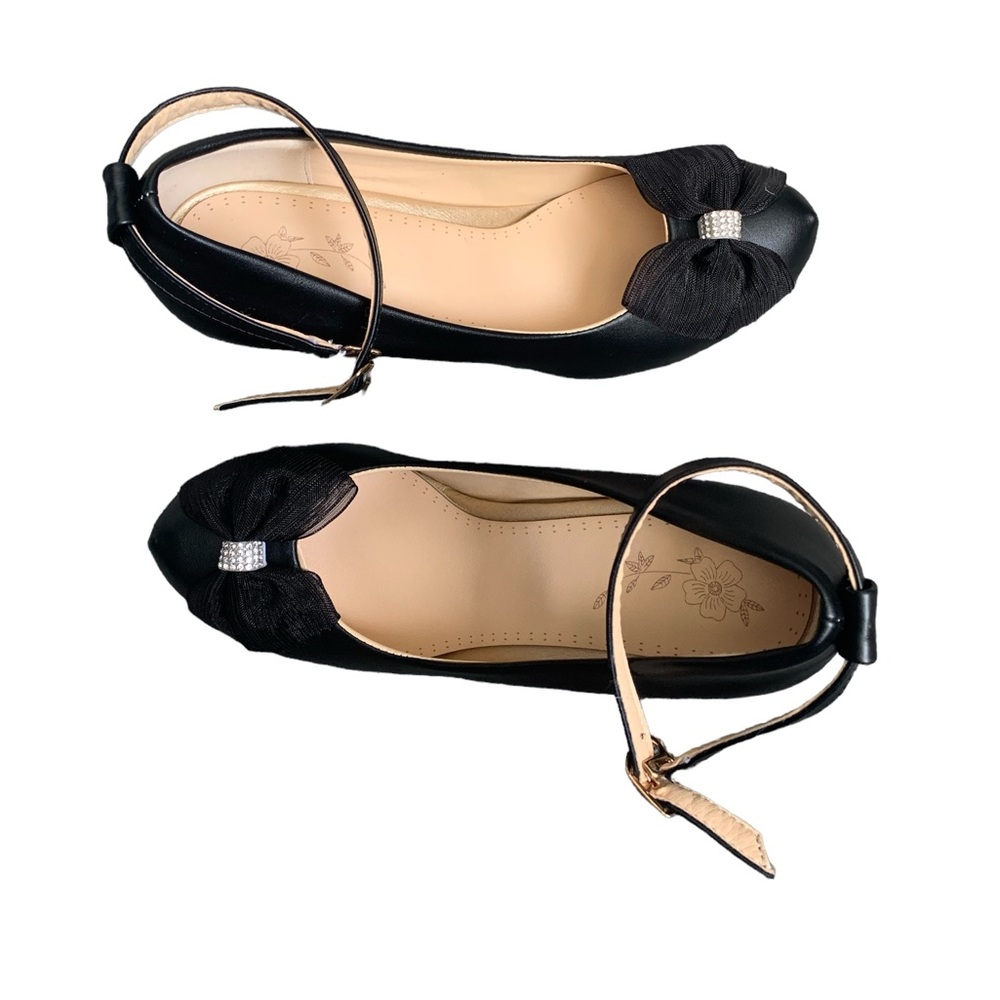 Black Mary Jane Style Pumps with Straps size 37 - Picture 7 of 10
